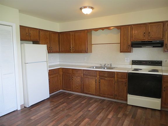 5th image of 1777 Central Ave APT 1