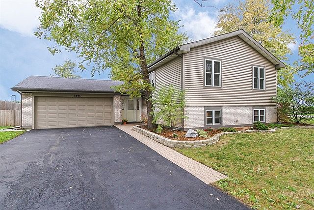 1st image of 2381 Leeward Ln