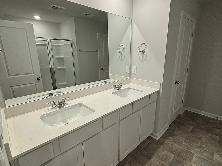 4253 Feetham Dr — Photo 11