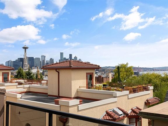 3rd image of 501 W Olympic Pl APT A
