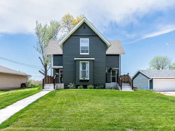 1315 6th Ave, De Witt, IA 52742