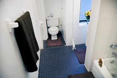 Rented by APT212 INC