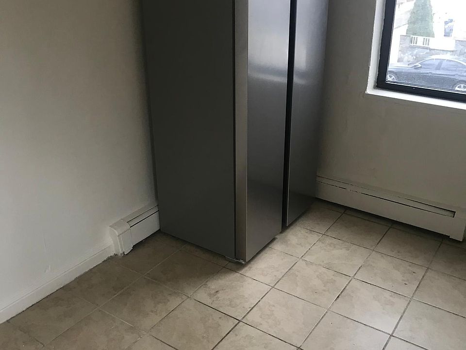 1st image of 2211 150th St Floor 2