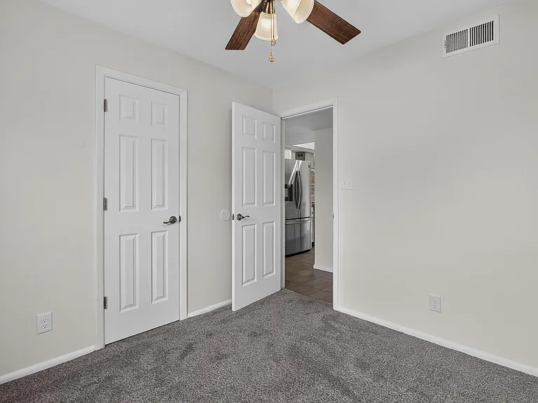 10501 Delicado Pl NE — Photo 13