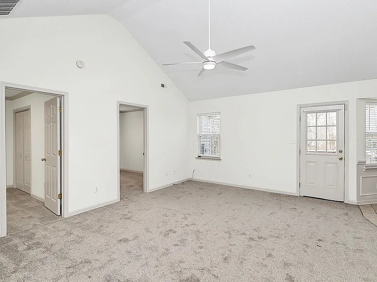 5923 Running Deer Rd — Photo 6