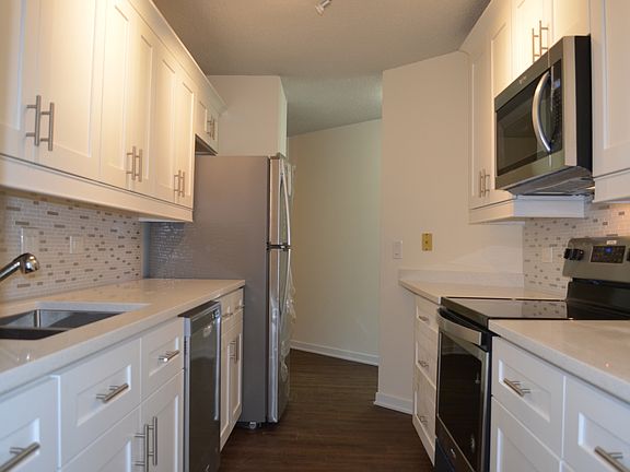 2nd image of 480 N McClurg Ct APT 719
