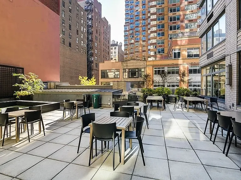 800 6th Ave #19-G — Photo 16