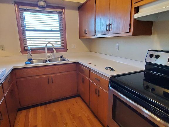2nd image of 1622 Eder Ln