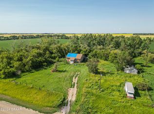 10751 105th St NE, Langdon, ND 58249
