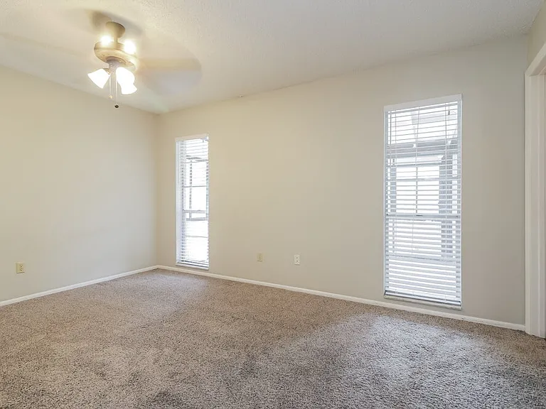 123 Hidalgo Ave — Photo 10