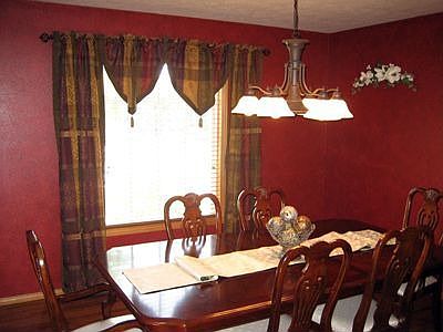 Formal Dining