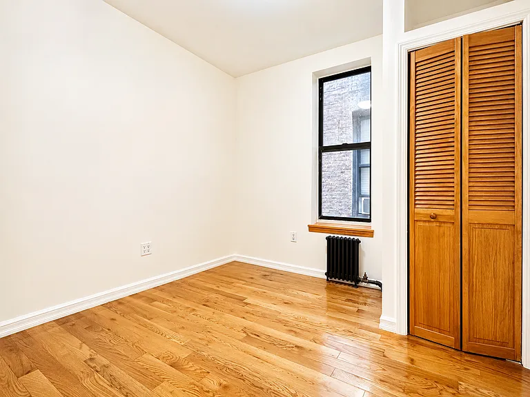 3133 Broadway #10 — Photo 7