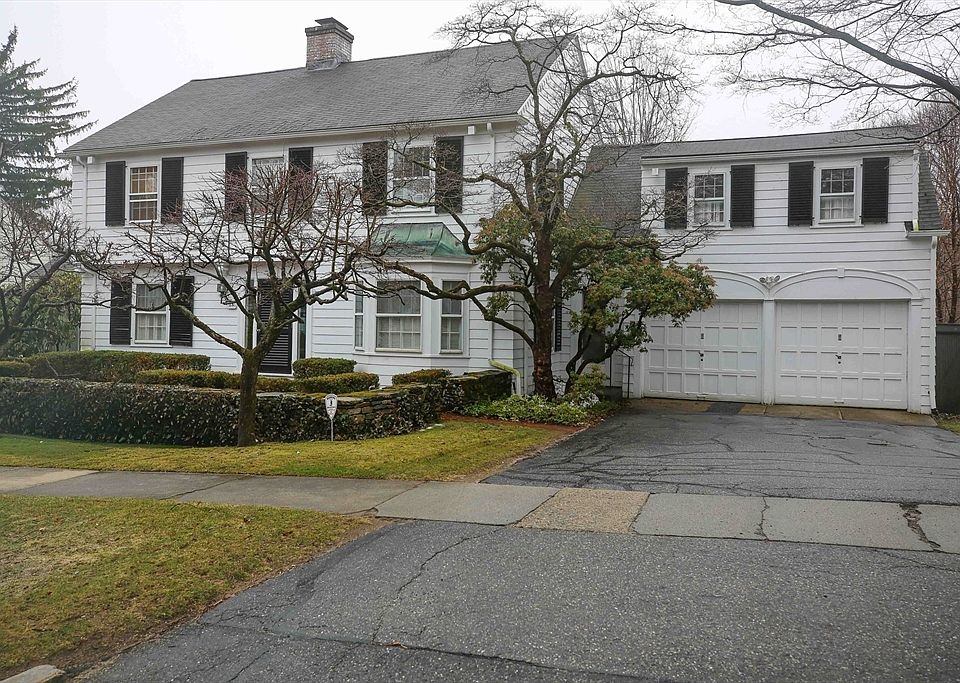 1st image of 15 Dennison Rd