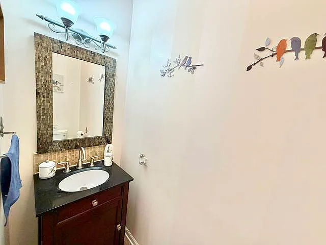 37061 N Bonnie Brae Rd — Photo 18