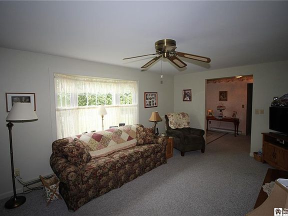 5th image of 26 N Hanford Ave