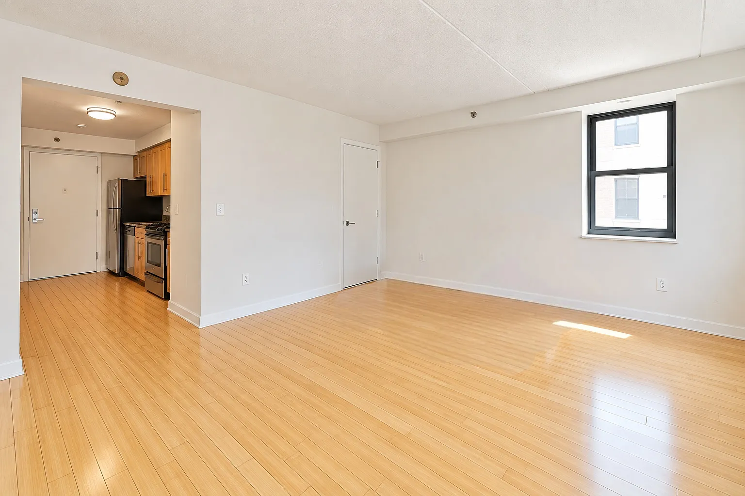 516 West 47th Street — Photo 3