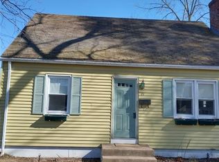 49 Salem Rd, Manchester, CT 06040