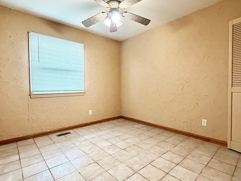 5661 Jackman Rd — Photo 12