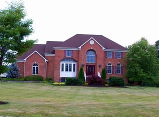 302 Stratford Dr, Lawrence Township, NJ 08648