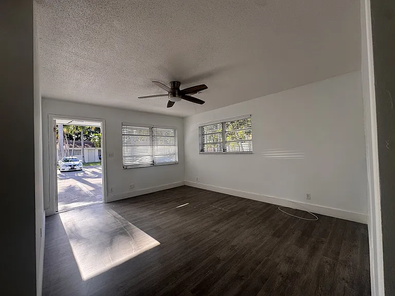 4140 SW 24th Ct #1 — Photo 6