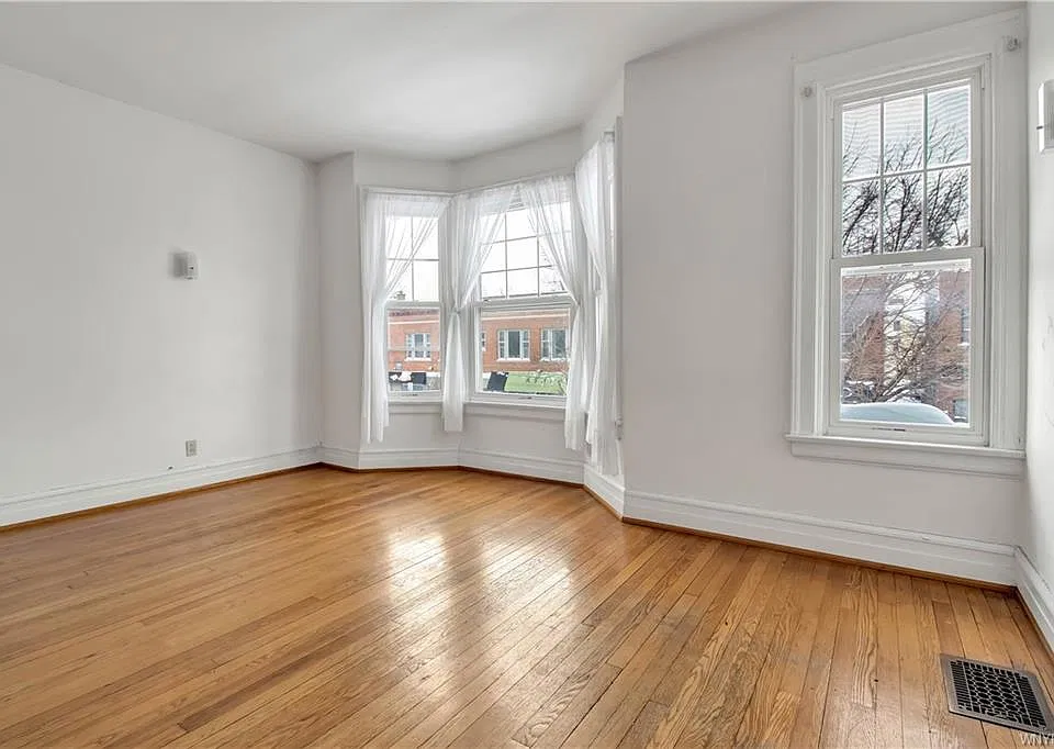1005 Elmwood Ave #2