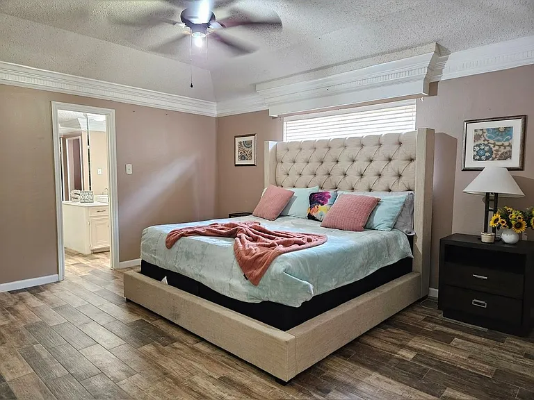 347 W Champions Colony #III — Photo 22