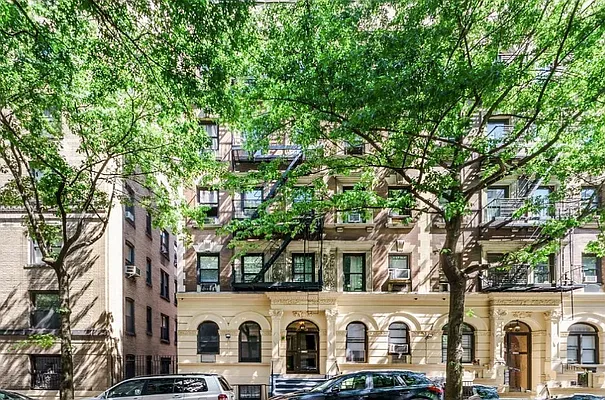 Rented by Compass | media 22