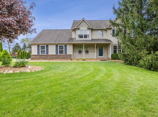 7814 Summer Breeze Trl, Howell, MI 48843