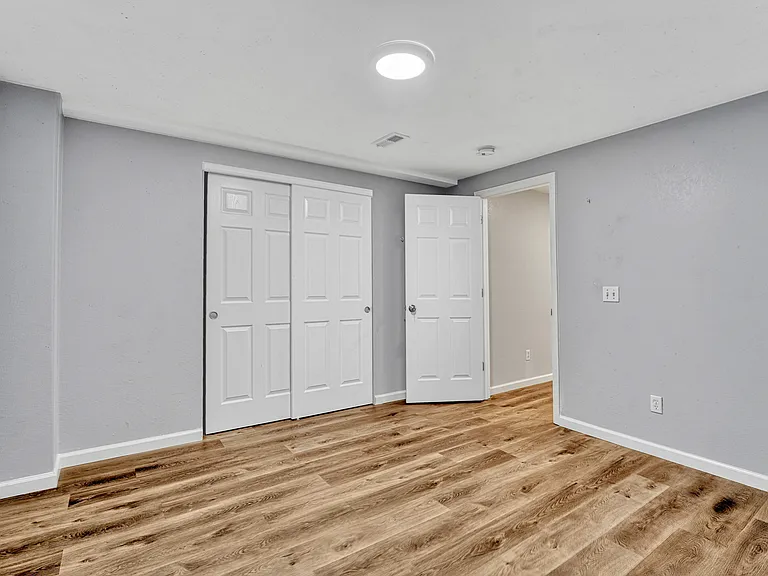 8406 Green Island Cir — Photo 71