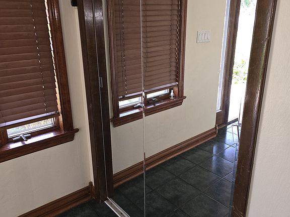 Coat closet
