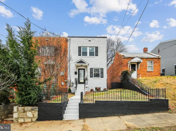 2214 Irving St SE, Washington, DC 20020