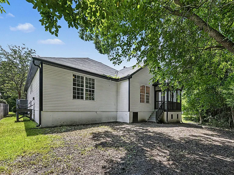 1854 Oleander Ct — Photo 31