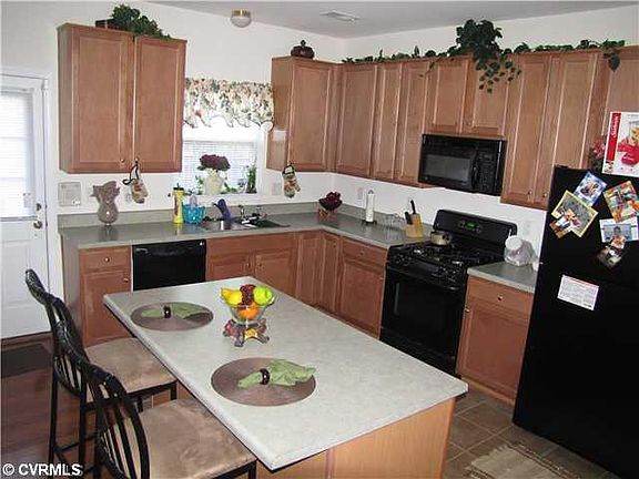 2nd image of 1107 Dominion Townes Pl