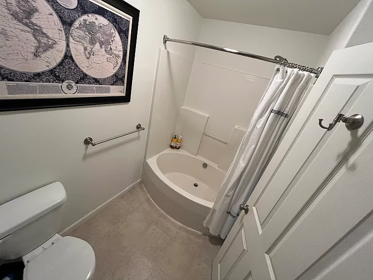 Master Bath with Soaking Tub