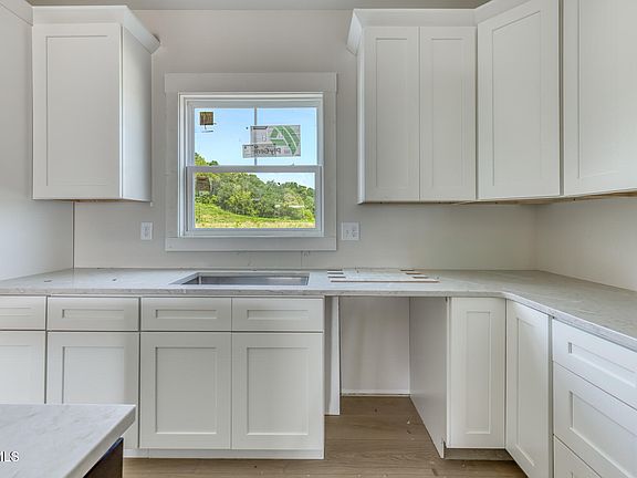 5th image of 2062 Brickyard Park Dr