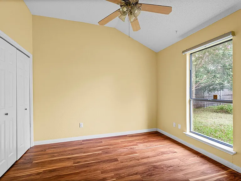 2408 Windrift Way — Photo 13