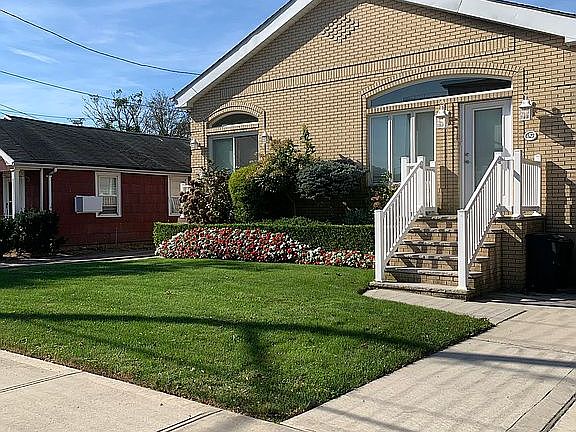 3rd image of 327 Beach 149 St #149