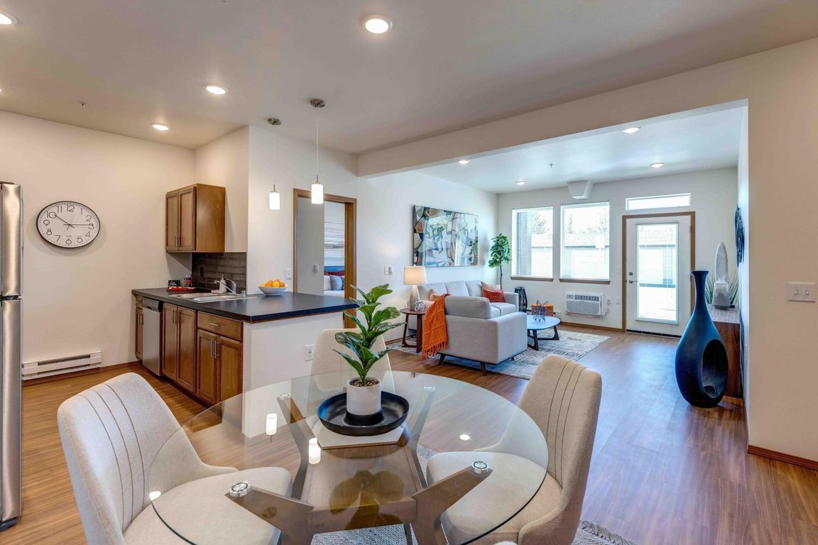 2x2 Dining Room View