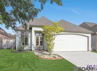 5434 Hidden Ridge Ln, Baton Rouge, LA 70816