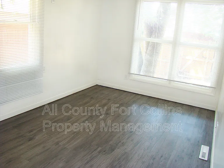 1301 Remington St — Photo 9