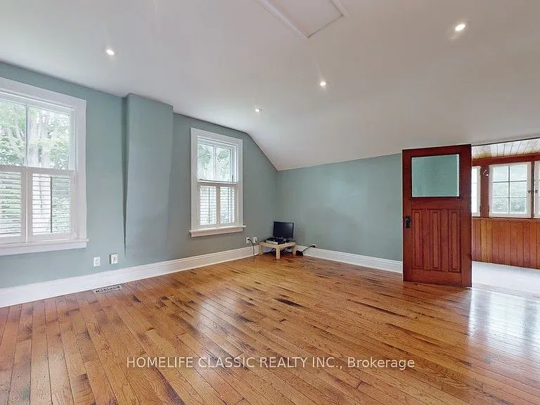 104 John St — Photo 24
