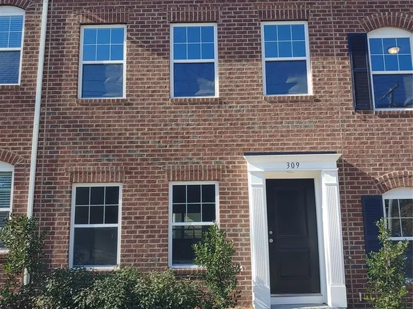 309 N Academy St, Lincolnton, NC 28092