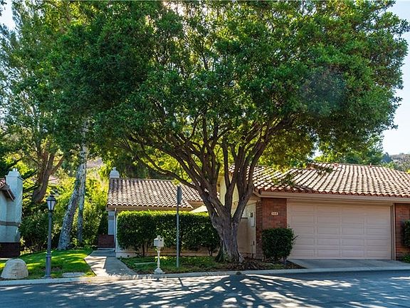 3rd image of 656 Arroyo Oaks Dr