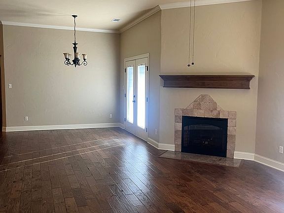 2nd image of 106-223 Lakeview Ct #110