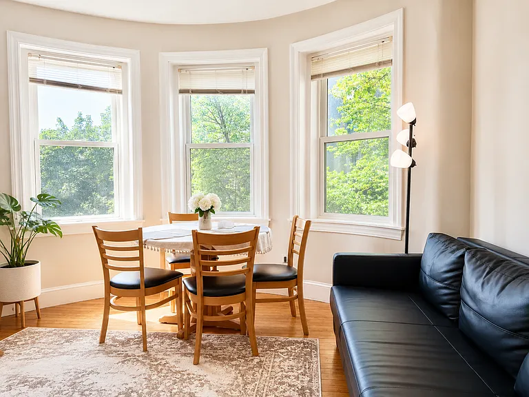 281 Harvard St #31 — Photo 8