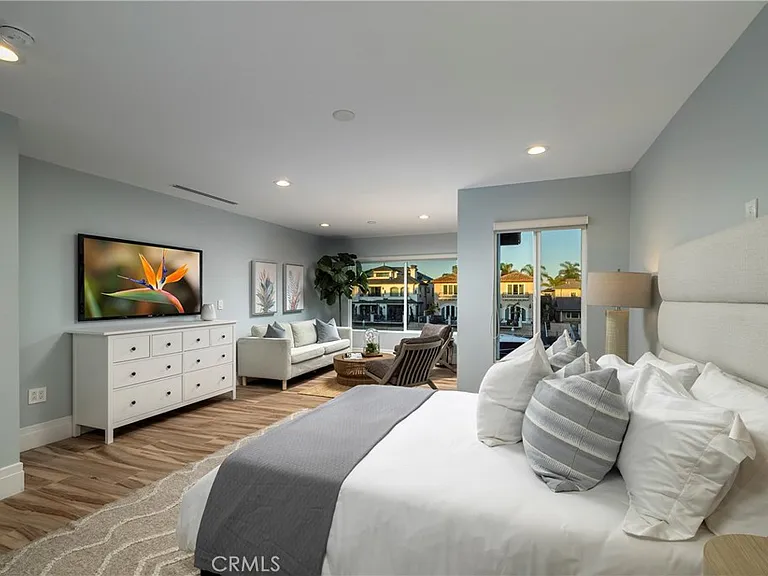 16572 Grimaud Ln — Photo 32