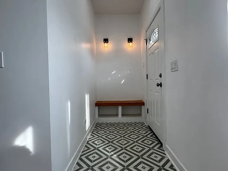 2812 S Pulaski Rd #1 — Photo 2