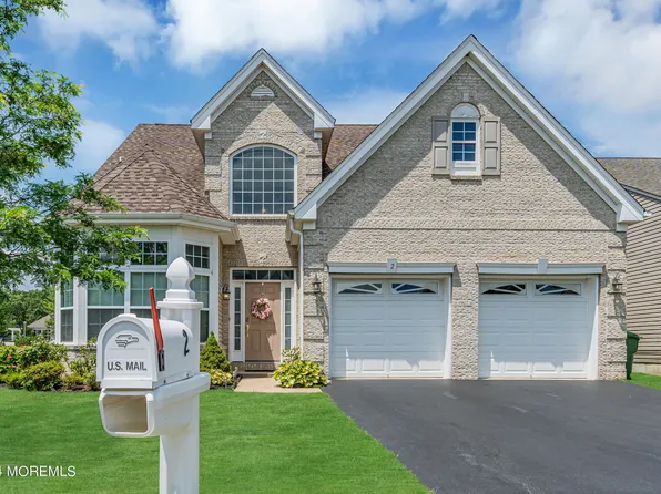 2 La Quinta Lane, Lakewood, NJ 08701