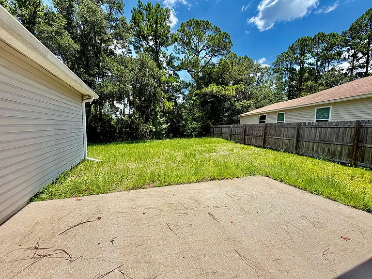 11970 Alexandra Dr — Photo 13