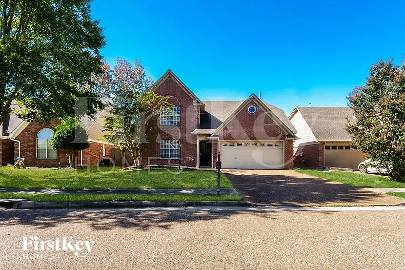 1809 Black Bear Cir W